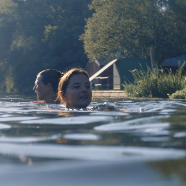 Whether you’re already house-hunting or just dipping a toe in the relocation river, you’re probably wondering what life would look like if you chose to pack up and put down roots in Norwich. From staying connected and the morning commute, to your kids’ education and the cost of a coffee, there’s lots to consider. Visit the link in our bio to explore where Norwich is and what its location has to offer: see our wide choice of schools and award-winning universities, find out about the attractive cost of living, and discover what it’s really like to make a life here. #everydaywins #WiNeveryday #WiN #WorkinNorwich #Norwich #relocating #norwichlife #norwichbusiness #coworking #business #placestolive #worklifebalance